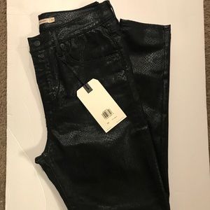 Women’s Levi’s high waist snake skin print pants